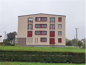 t4 à la location -   08400  VOUZIERS, surface 75 m2 location t4 - UBI461938238